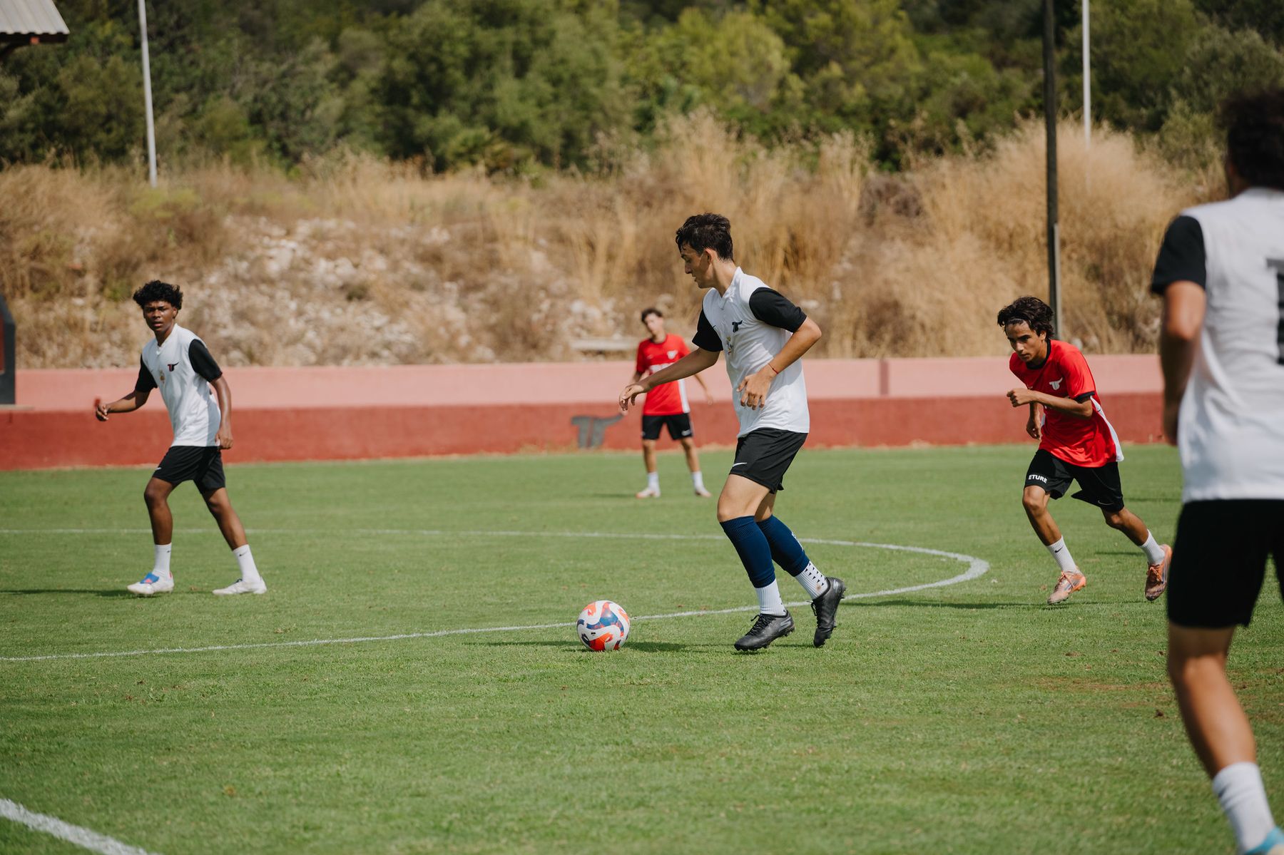 Young players training at the ETURE ID Summer Camp