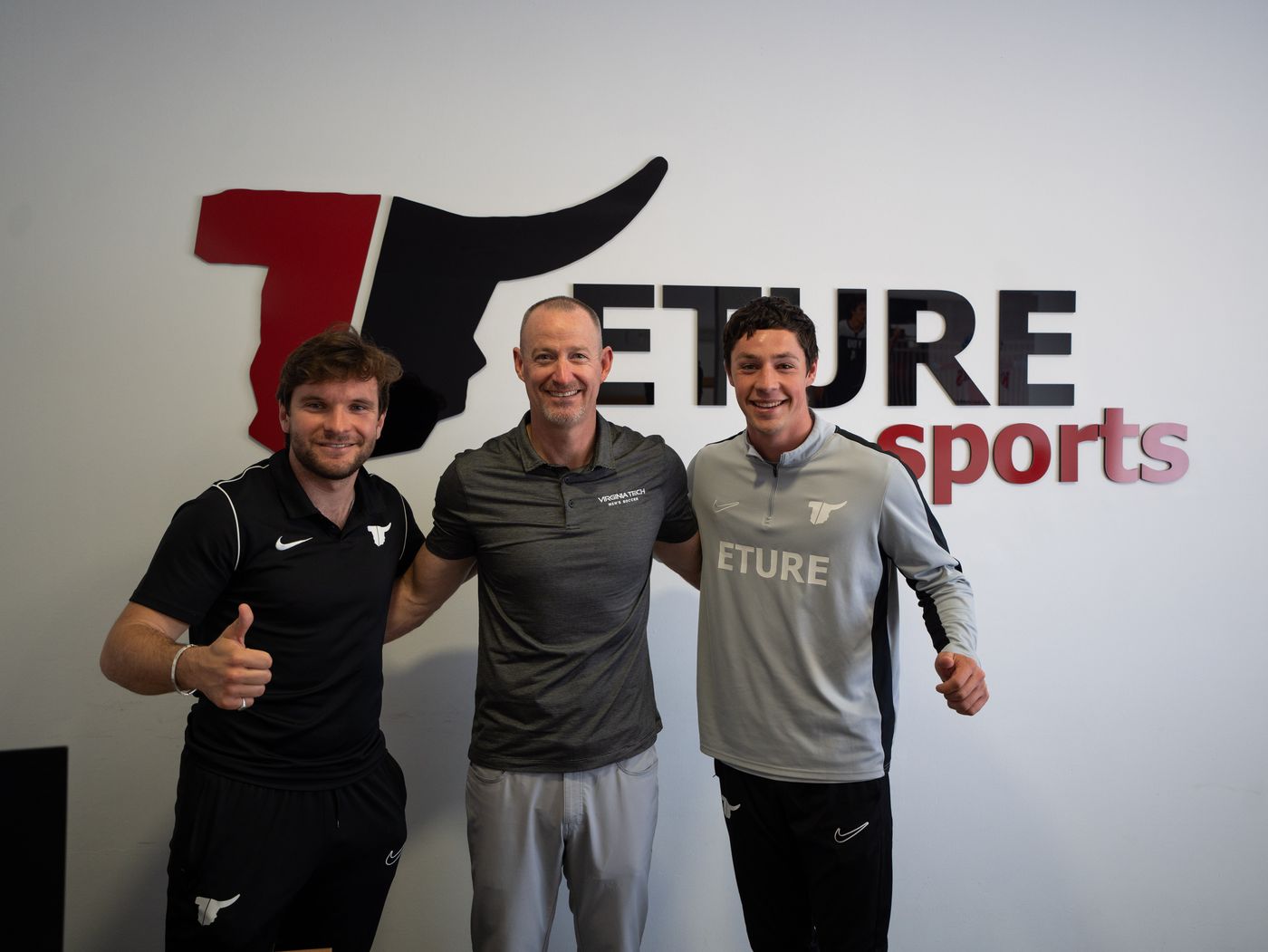 ETURE Sports staff and player